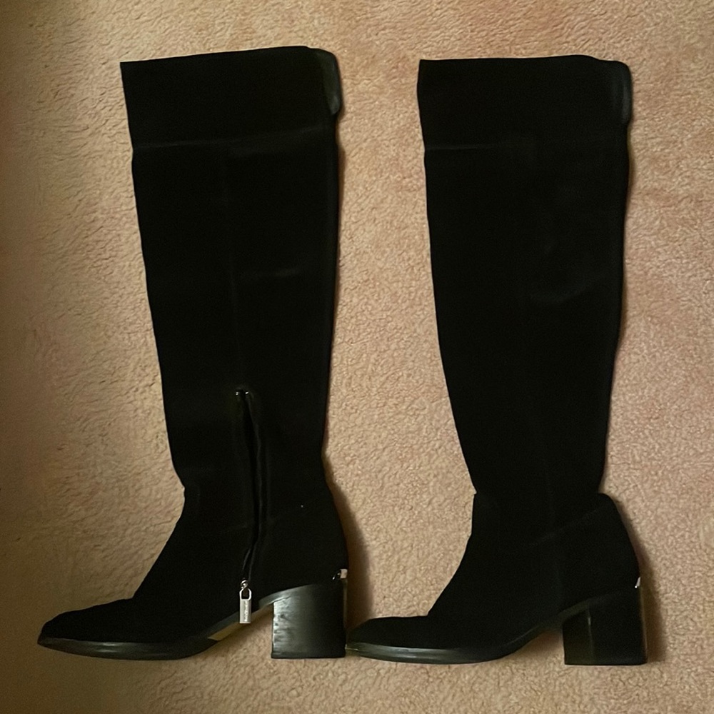 Beautiful suede Michael Kors. Over the knee boots GUC.
